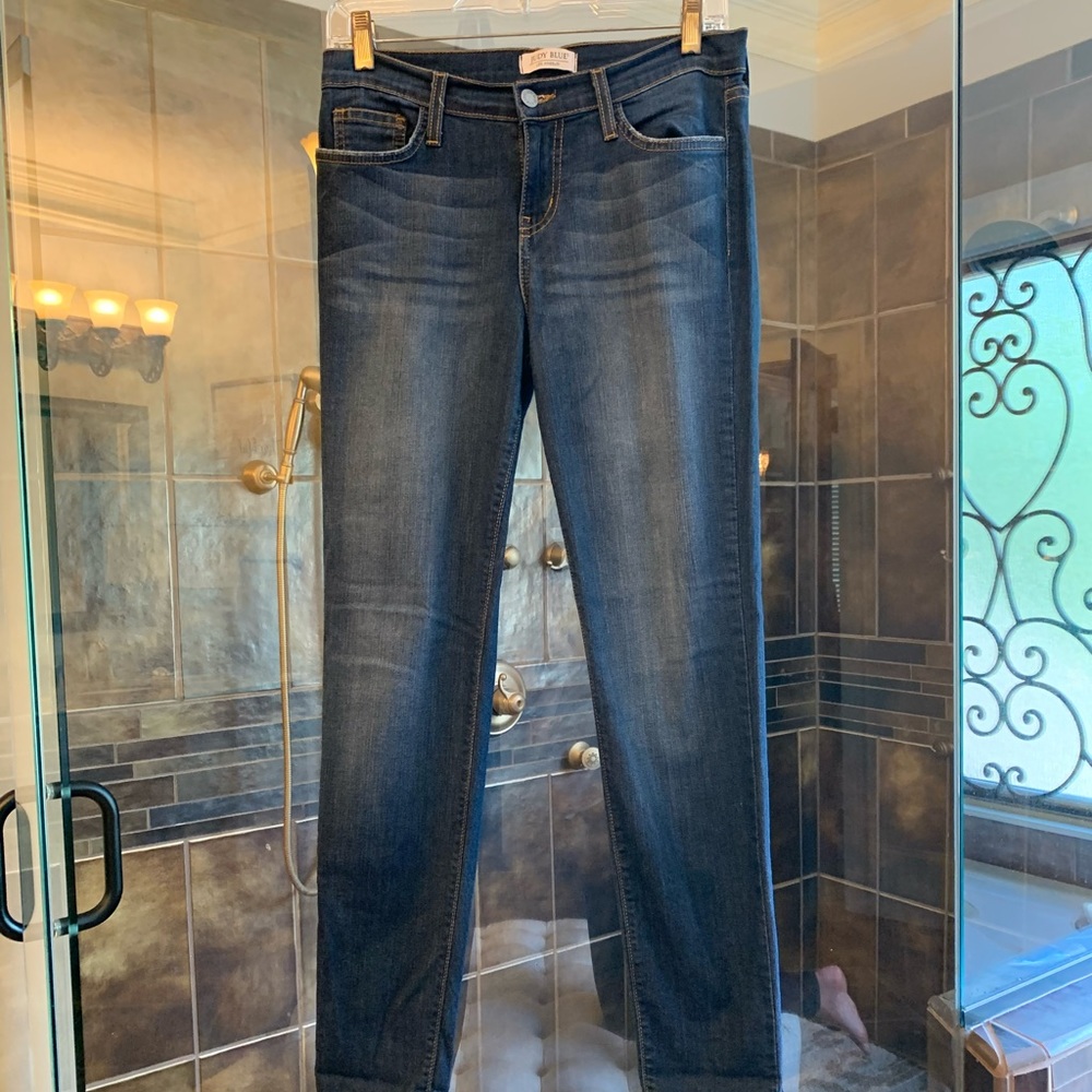 Ladies Judy Blue Skinny Jeans in size 7/28. Good used condition